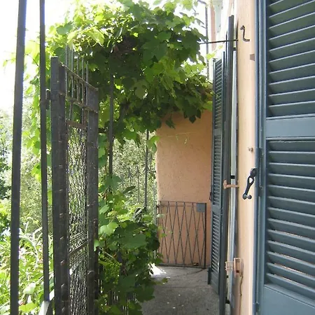 Villa Monziani, Exclusive Island Lakeside