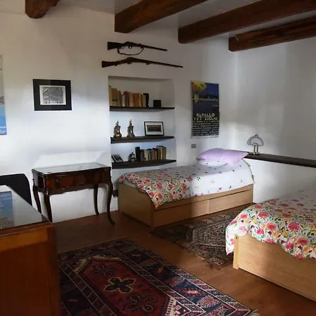 Villa Monziani, Exclusive Island Lakeside