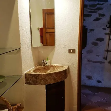 Hotel Monziani, Exclusive Island Lakeside