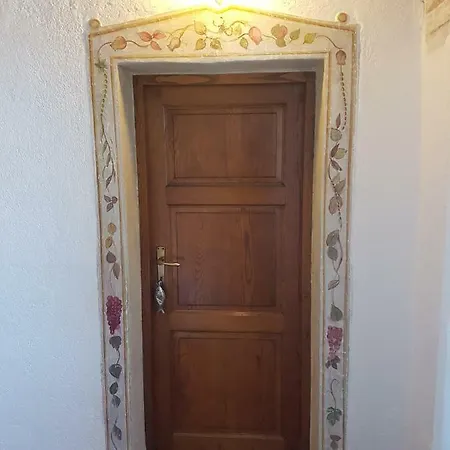 Monziani, Exclusive Island Lakeside أورتا سان جوليو