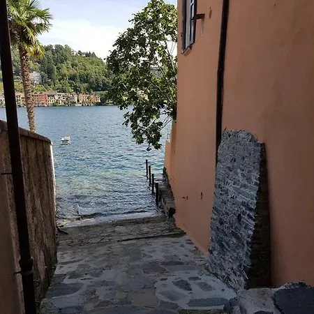 Monziani, Exclusive Island Lakeside