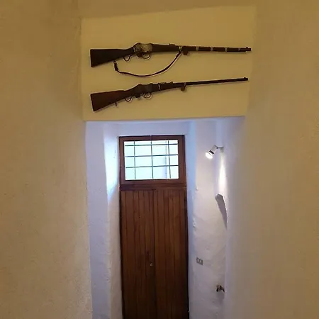 Monziani, Exclusive Island Lakeside فندق أورتا سان جوليو