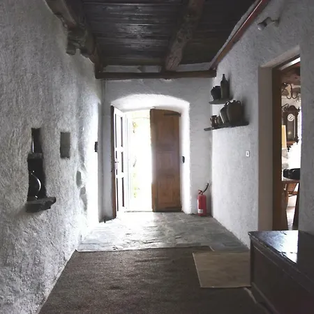 Monziani, Exclusive Island Lakeside *