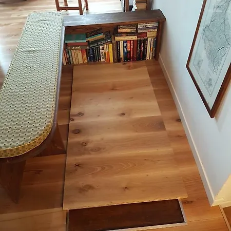 Monziani, Exclusive Island Lakeside *